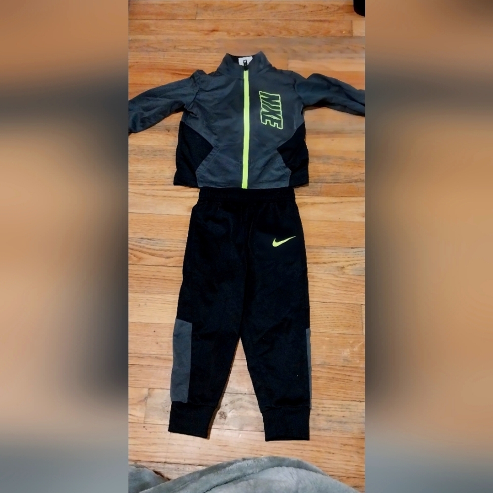 24 month Nike set